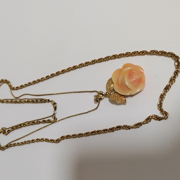Gold tone two layer necklace with tree branch flower pendant - Picture 6 of 7